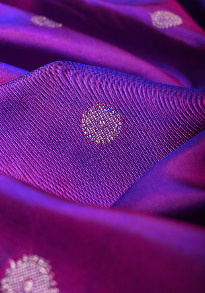 Purple  Gadwal Silk saree with 2 side Persian arch Zari Borders | SILK MARK CERTIFIED