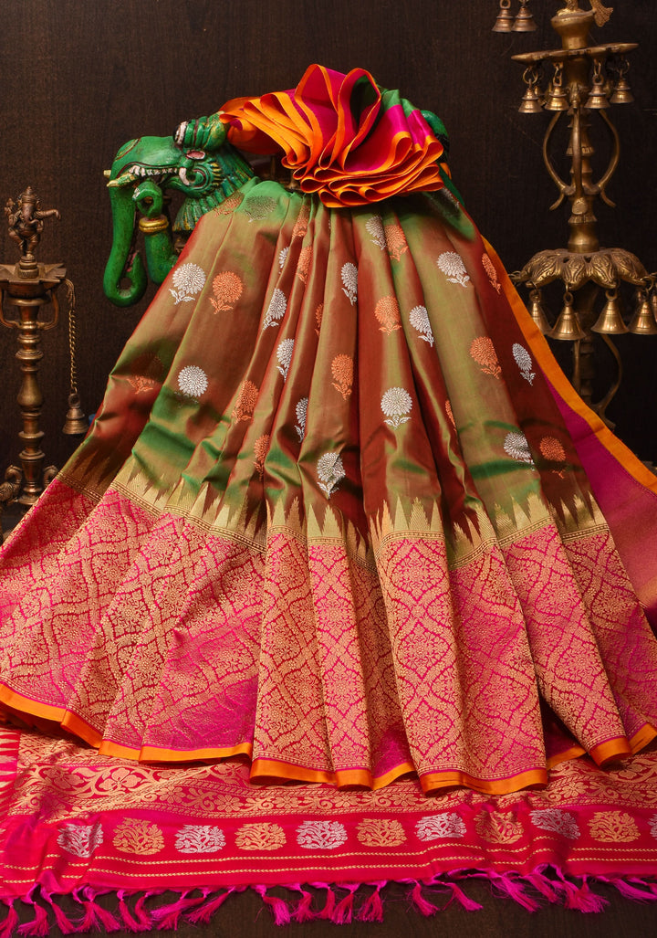 Green Pink Dual Tone Gadwal Silk Saree with alfi Zari buttas and wide Pink Zari border | SILK MARK CERTIFIED