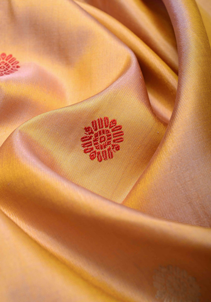 Dusty Sandalwood Dual tone Pure Gadwal Silk Saree with Resham Buttas and Contrast Zari Border | SILK MARK CERTIFIED