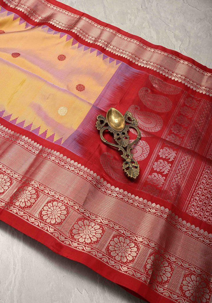 Dusty Sandalwood Dual tone Pure Gadwal Silk Saree with Resham Buttas and Contrast Zari Border | SILK MARK CERTIFIED