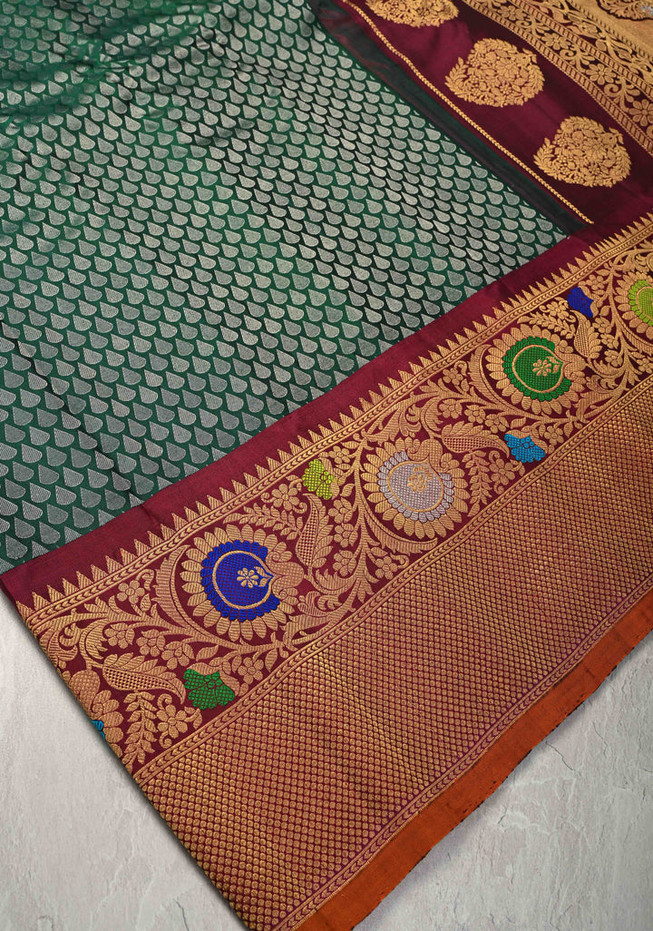 Hunter Green Pure Gadwal Silk Saree with Brocade and Meenakari Border | SILK MARK CERTIFIED