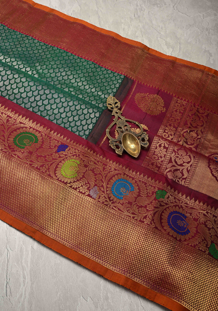 Hunter Green Pure Gadwal Silk Saree with Brocade and Meenakari Border | SILK MARK CERTIFIED