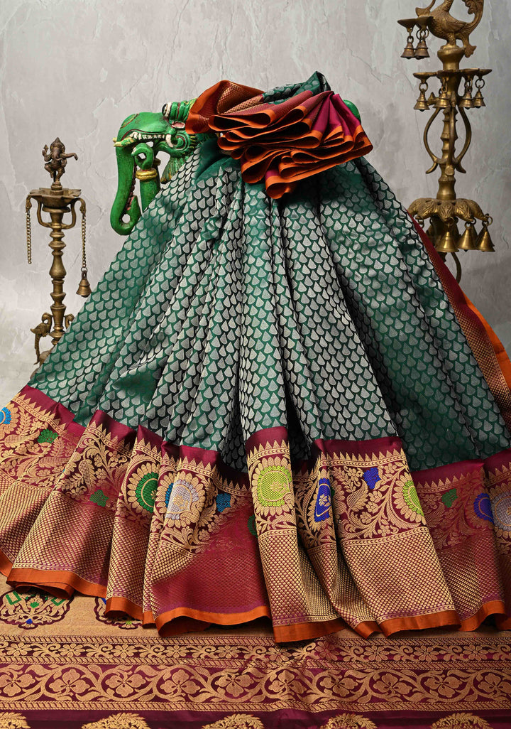 Hunter Green Pure Gadwal Silk Saree with Brocade and Meenakari Border | SILK MARK CERTIFIED
