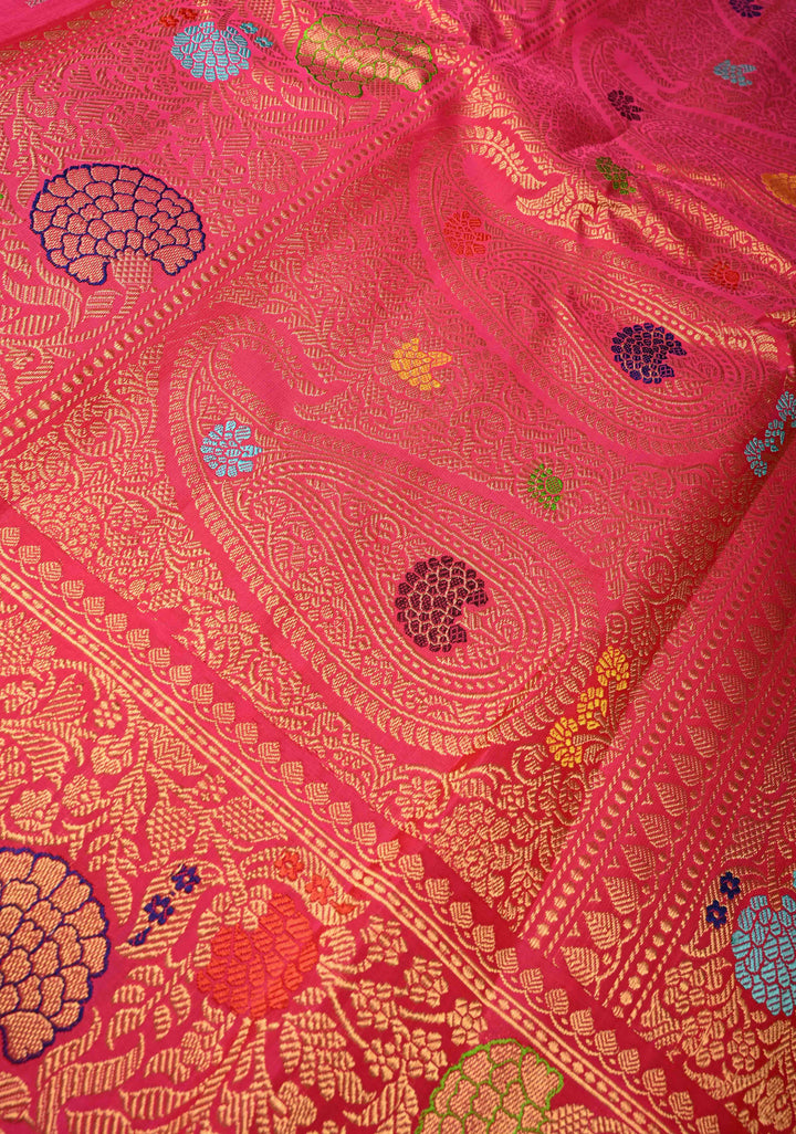 Green and red Dual tone Pure Gadwal Silk Saree with Pashmina Brocade and Contrast Meenakari Border and Pallu | SILK MARK CERTIFIED