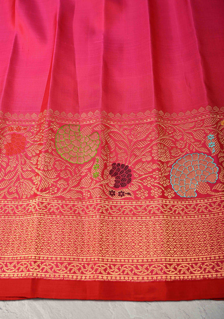 Green and red Dual tone Pure Gadwal Silk Saree with Pashmina Brocade and Contrast Meenakari Border and Pallu | SILK MARK CERTIFIED