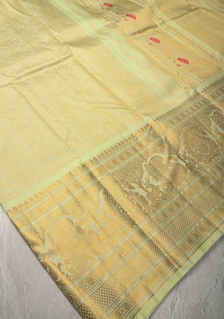 Pastel Green Pure Gadwal Silk Saree with Floral Brocade and Zari Border | SILK MARK CERTIFIED