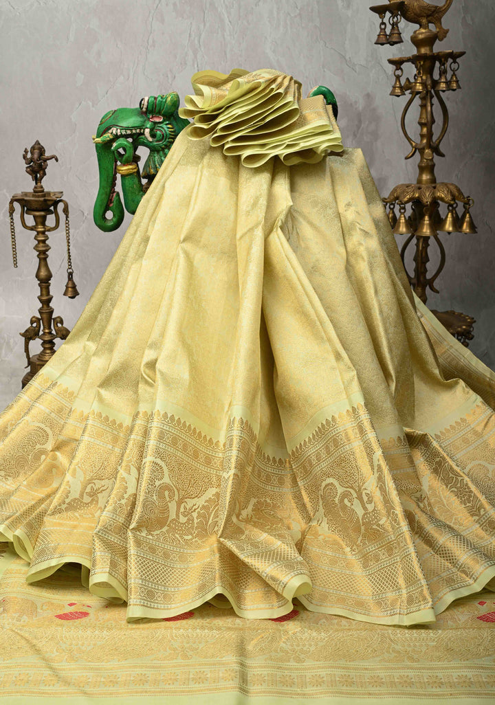 Pastel Green Pure Gadwal Silk Saree with Floral Brocade and Zari Border | SILK MARK CERTIFIED