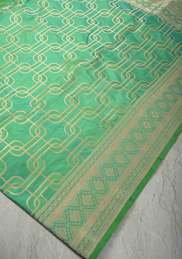 Green Dual tone Banarasi Katan Silk Saree with Trellis Brocade and Zari Borders | SILK MARK CERTIFIED