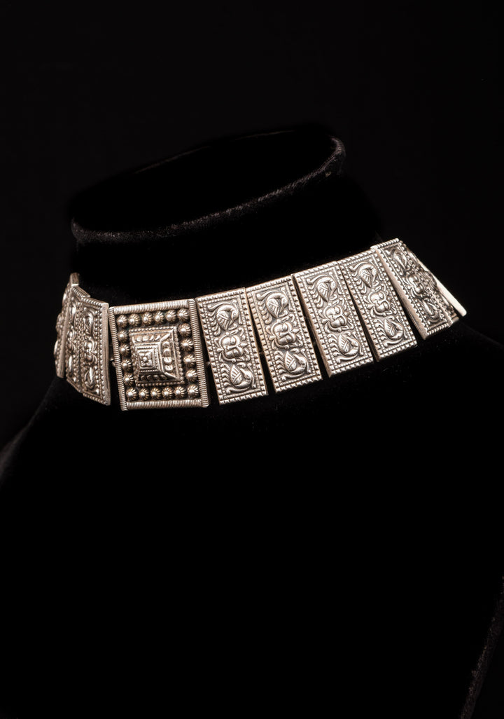 92.5 Silver Keerti Mukha 15 Unit Choker with interconnected pieces in Antique Finish