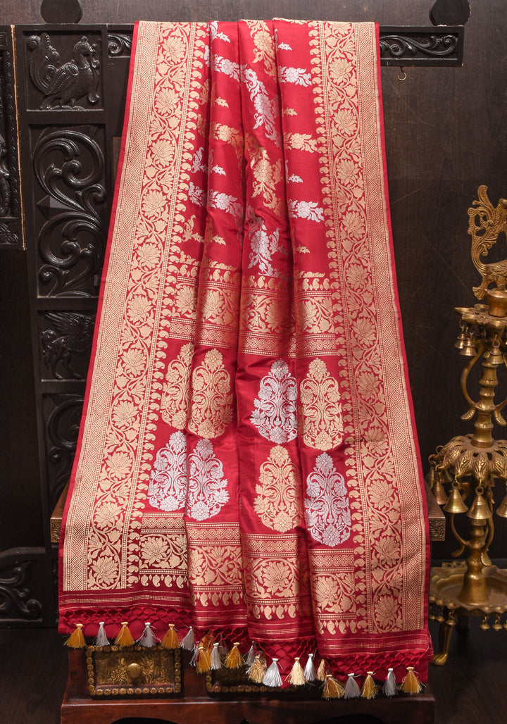 Exquisite Kadhuwa Jungla Alfi Leheria Saree in Blood Red | SILK MARK CERTIFIED