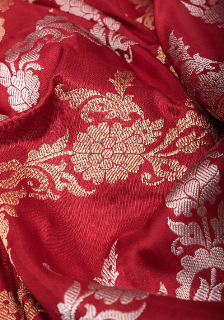 Exquisite Kadhuwa Jungla Alfi Leheria Saree in Blood Red | SILK MARK CERTIFIED