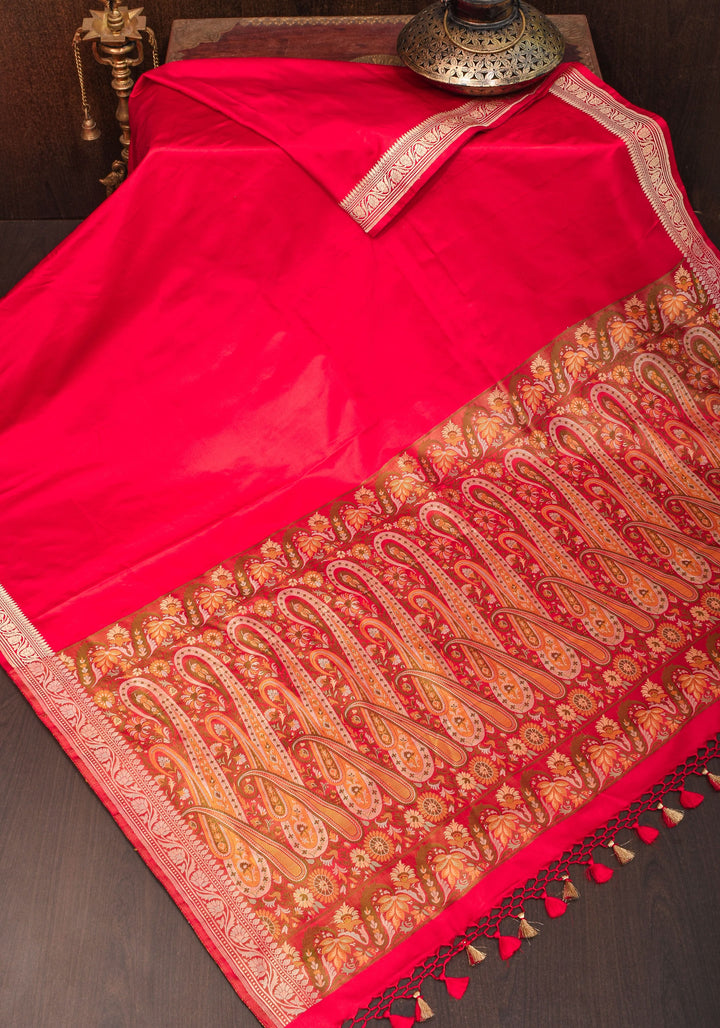 Red Tanchoi Jamawar Pallu on Pure Banarasi Silk | SILK MARK CERTIFIED