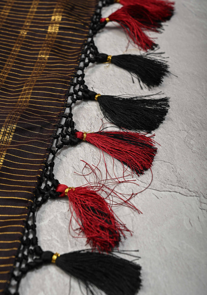 Biscuit Border Zari Kattam Black Kanjivaram Pure Silk Saree with Podi-Kattam Zari Checks and Biscuit Zari Border | SILK MARK CERTIFIED