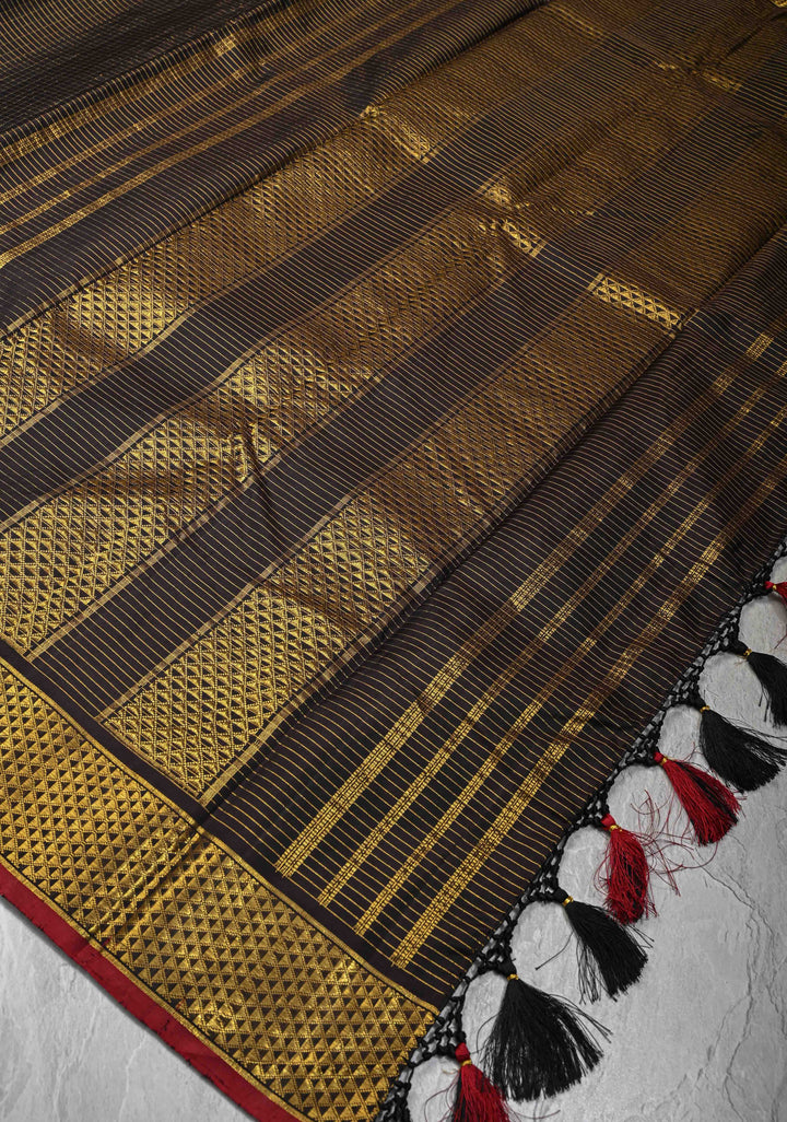 Biscuit Border Zari Kattam Black Kanjivaram Pure Silk Saree with Podi-Kattam Zari Checks and Biscuit Zari Border | SILK MARK CERTIFIED