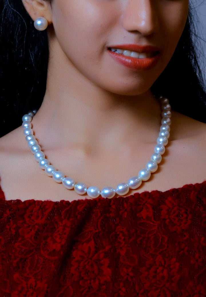 18" Elegant Cream South Sea Pearls 9-12mm Necklace Set
