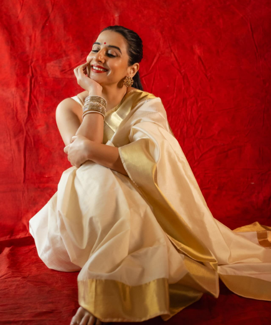 Ivory Pure Raw Silk Saree with Gold Tissue Zari Border | SILK MARK CERTIFIED