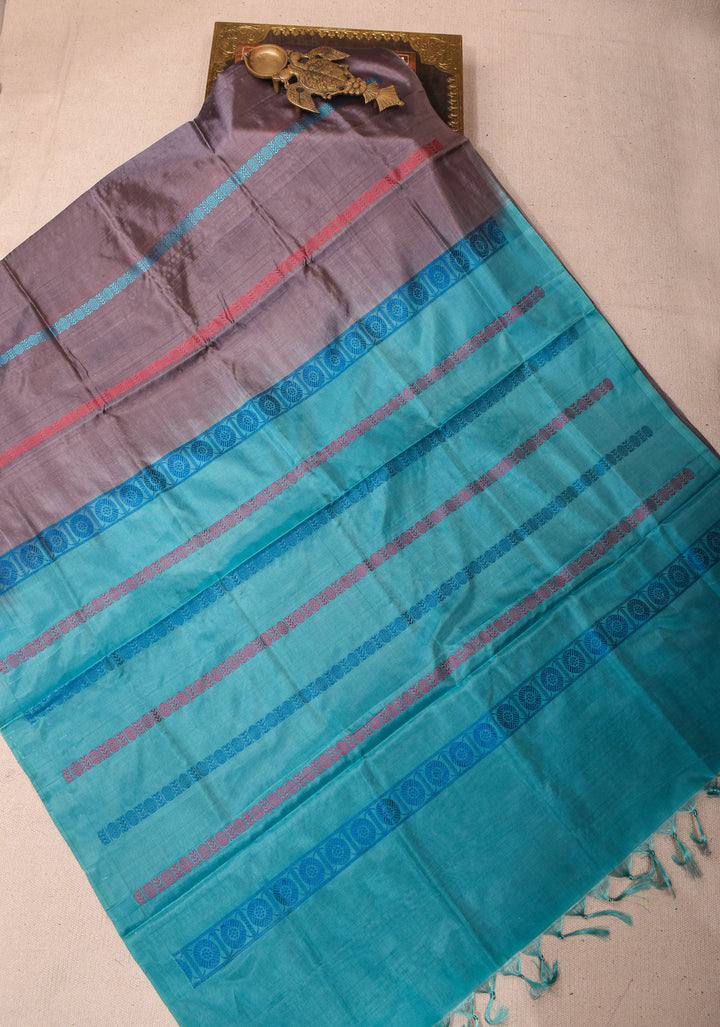 Vegan Silk Saree in Gray with Fancy Cyan Pallu – A Refined Fusion of Subtlety and Vibrance