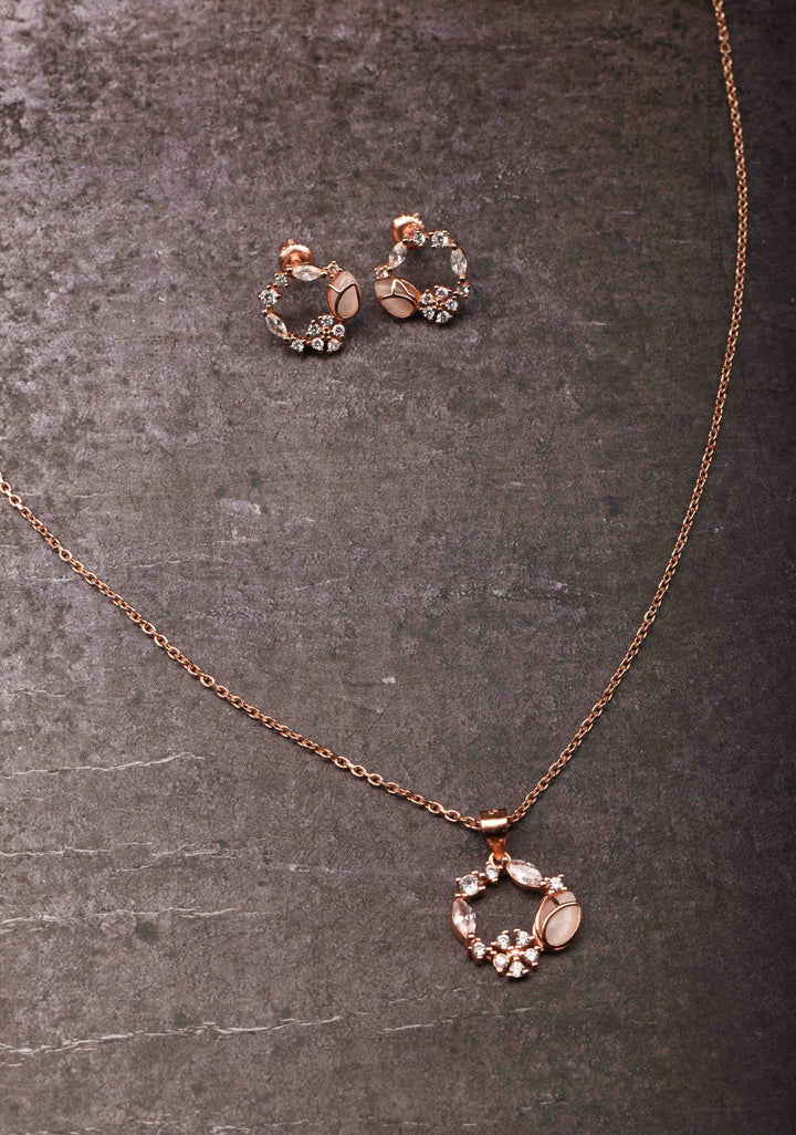 925 silver Pendant and Chain with Earrings in Rose Gold Finish – Subtle Elegance