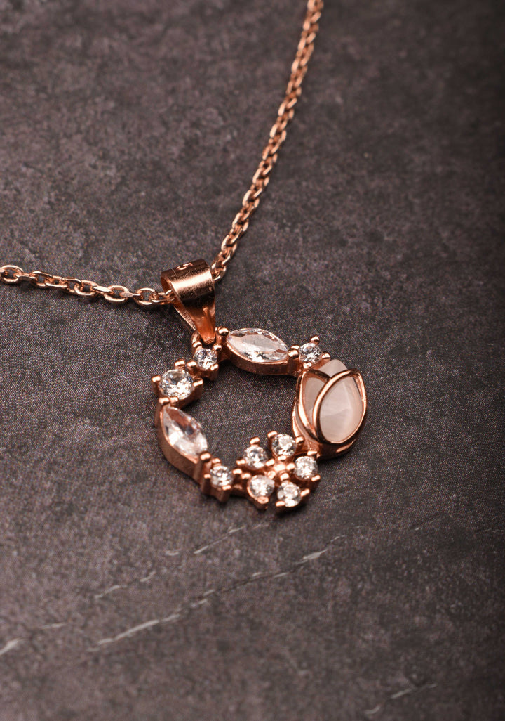925 silver Pendant and Chain with Earrings in Rose Gold Finish – Subtle Elegance