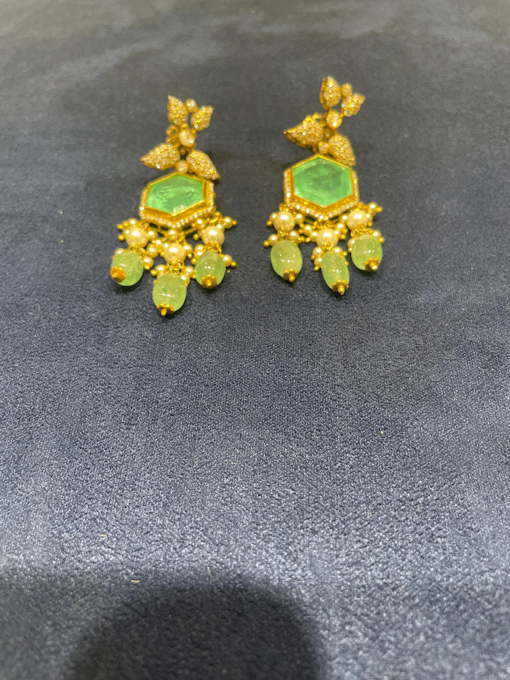 92.5 Silver Enchanted Emerald and Pearl Necklace Set with Dangling Beads