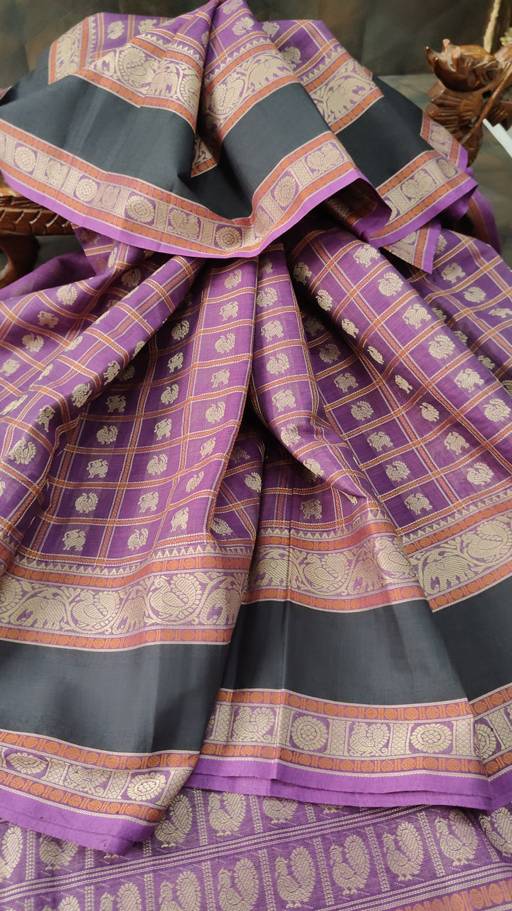Purple Handloom Kanchi cotton Saree with 1000 Buttas and Rettaipet Border