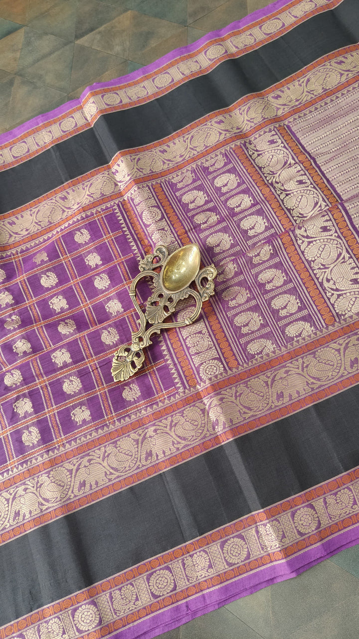Purple Handloom Kanchi cotton Saree with 1000 Buttas and Rettaipet Border