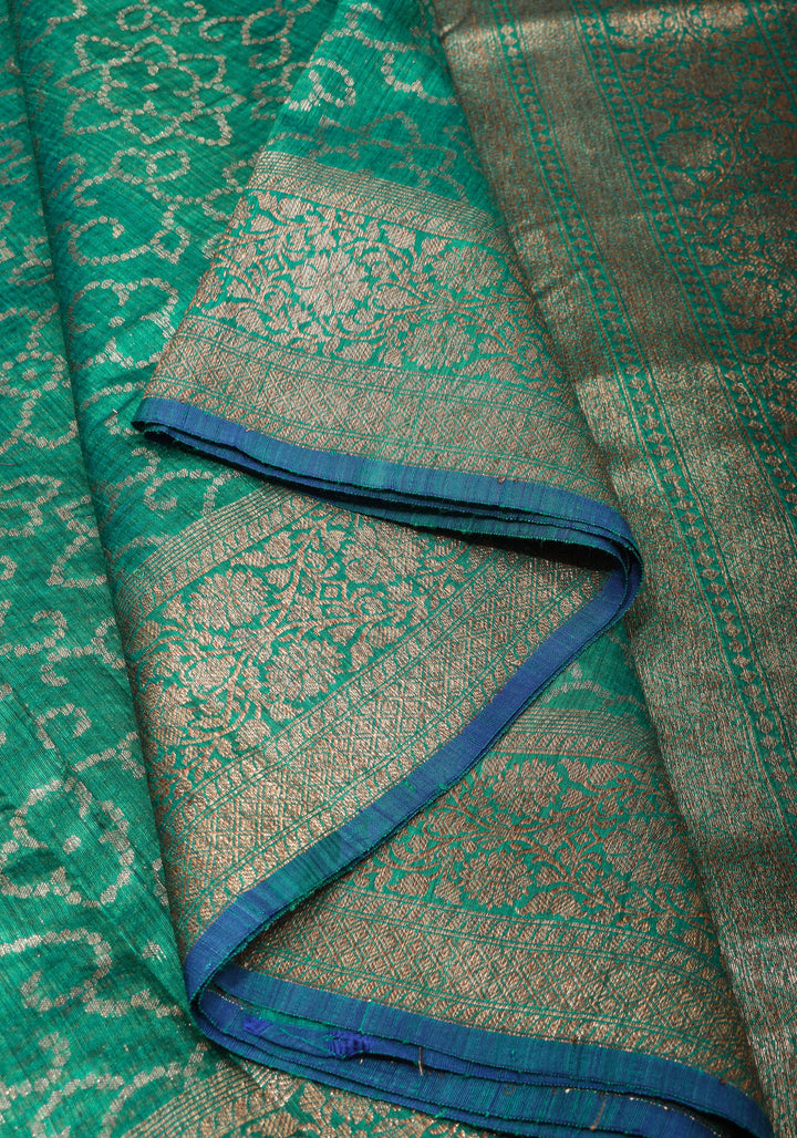 Authentic Banarasi Dotted Trellis pattern Pure Dupion Silk saree in Green with Kadhuwa Zari Border | SILK MARK CERTIFIED