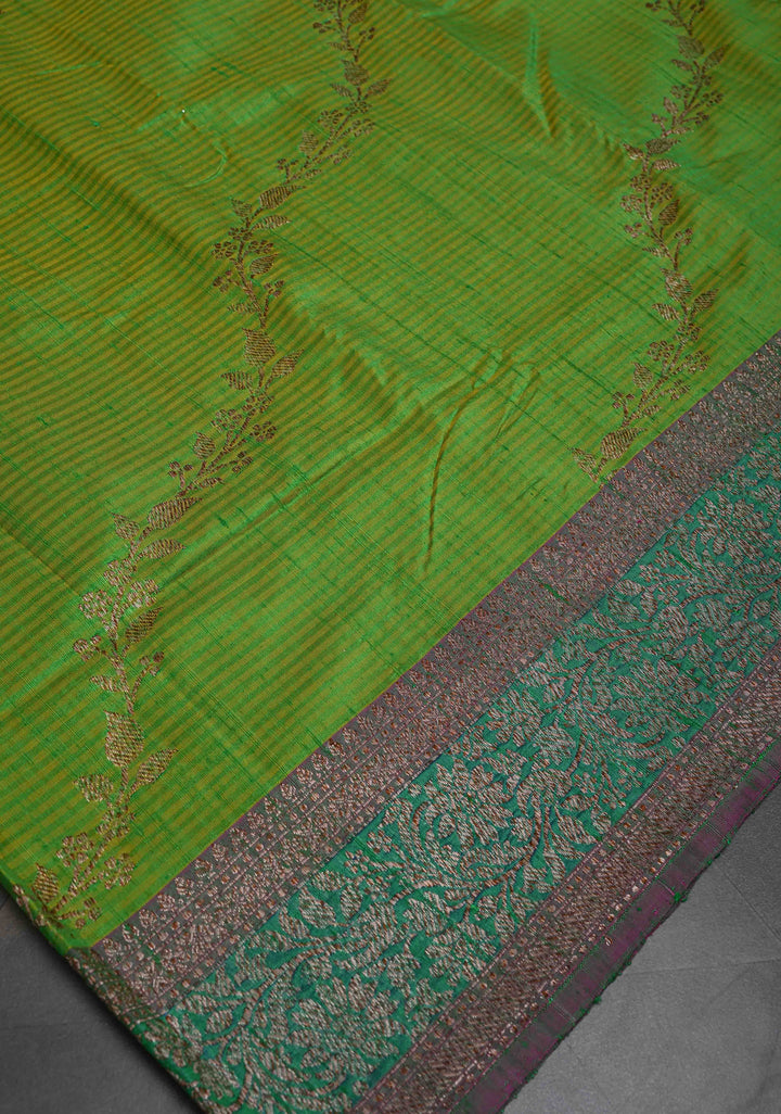 Green -Yellow Dual Tone Dupion Banarasi Pure Silk Saree with Jungla Leheria Jaal Pattern and Antique Zari Borders | SILK MARK CERTIFIED