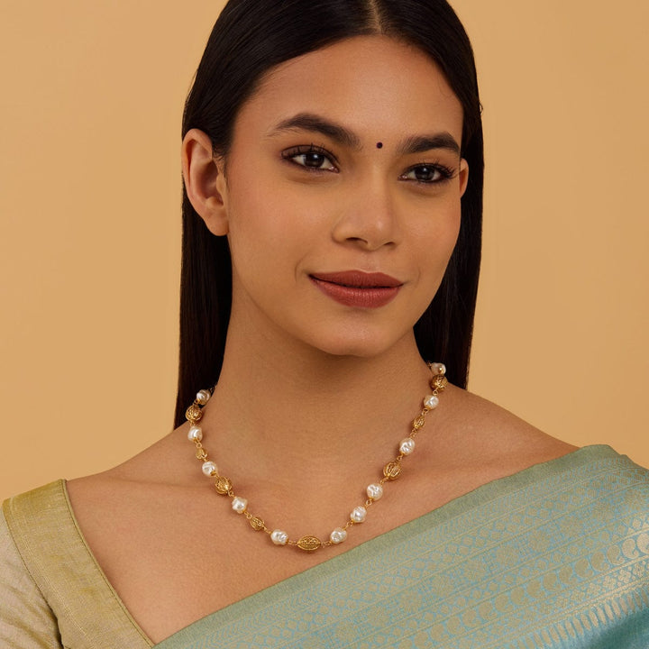 Gold-Plated Necklace with Lustrous Pearls and Filigree Beads