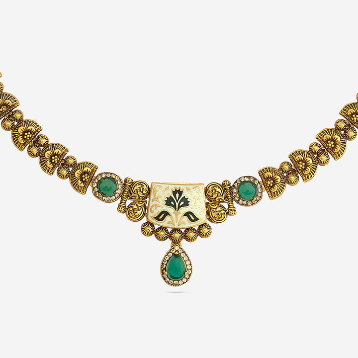 Antique Gold Plated Choker Necklace with Pendant and Matching Earrings