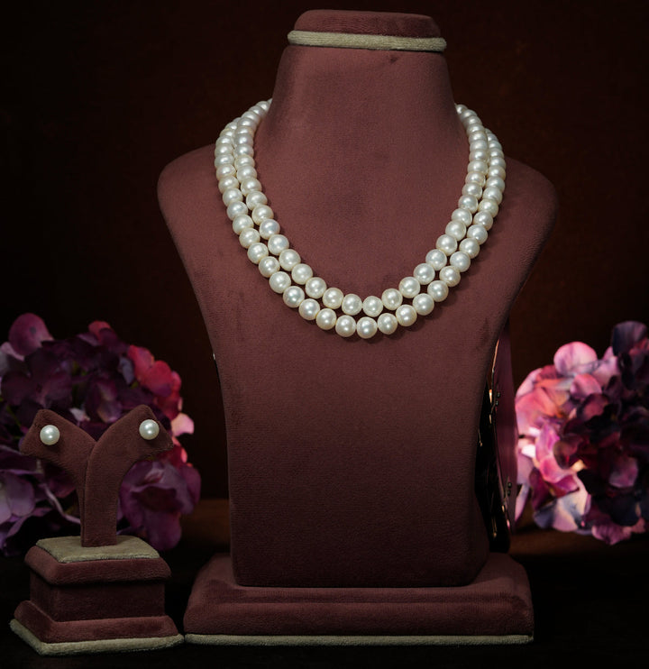 Glamorous Round Pearl Necklace Set