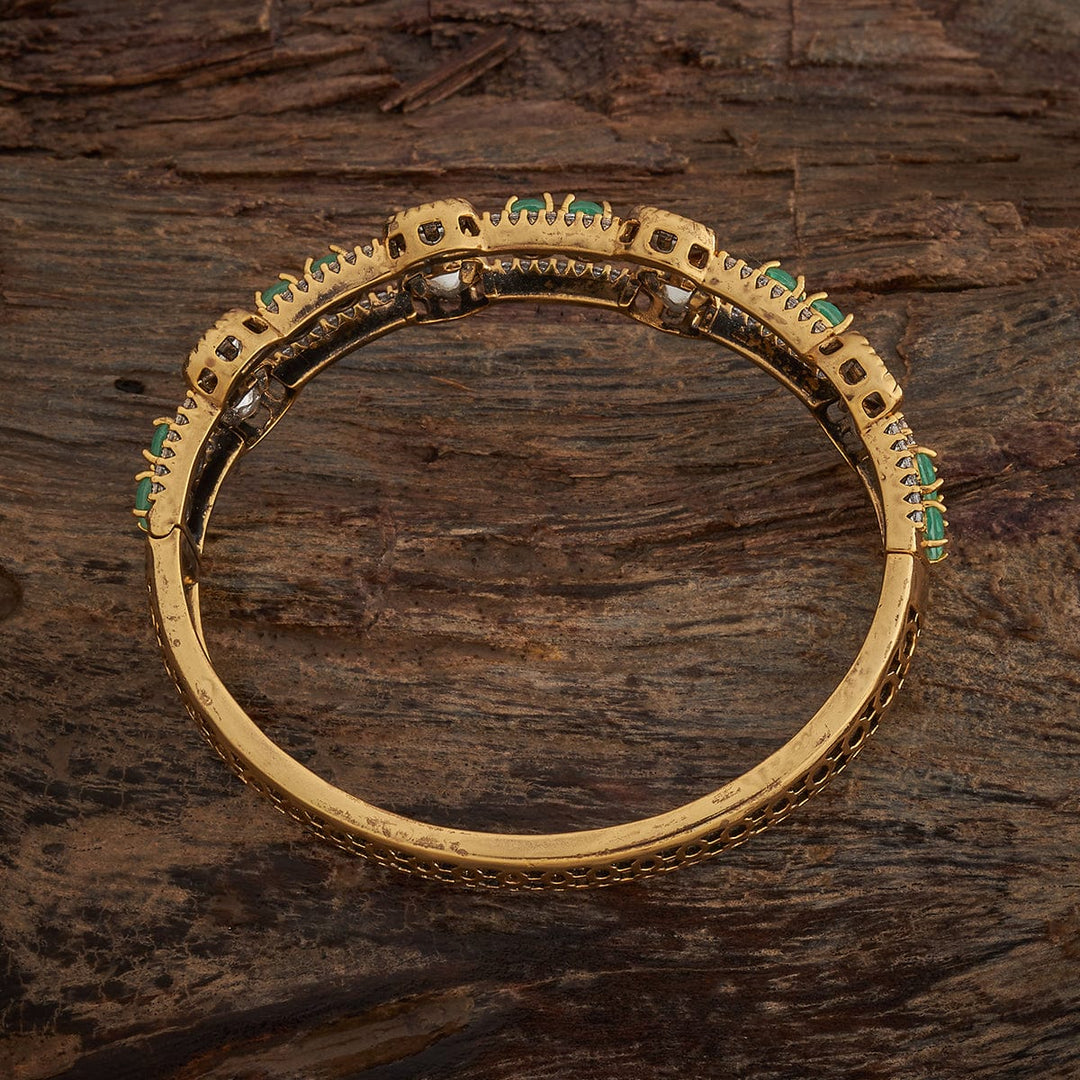 Victorian Finish Adjustable Kadaa with Mint Stones – Single Piece