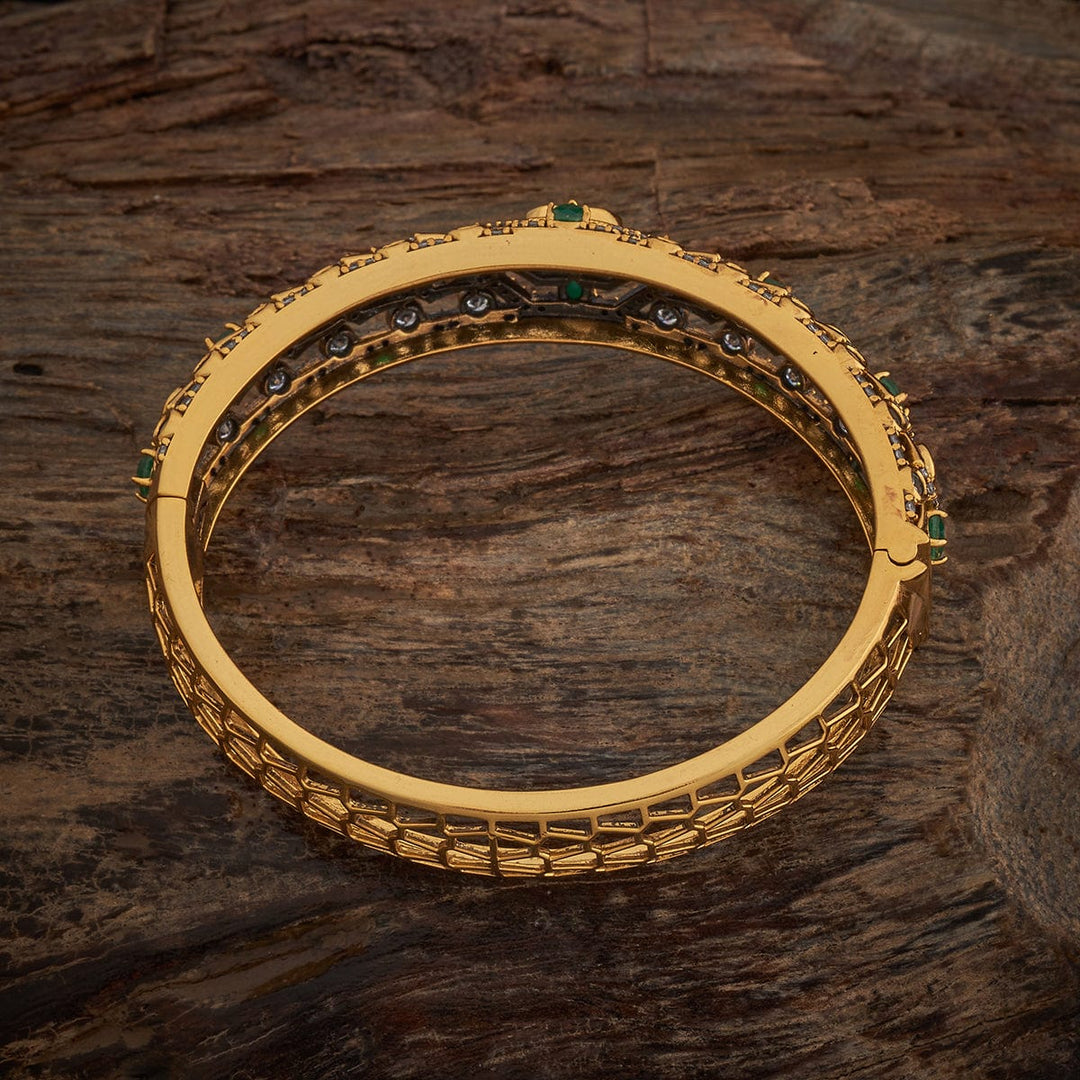 Victorian Finish Adjustable Kadaa with Green Stones – Single Piece