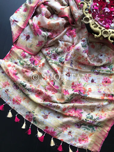 The right sarees for those who are wearing it the first time