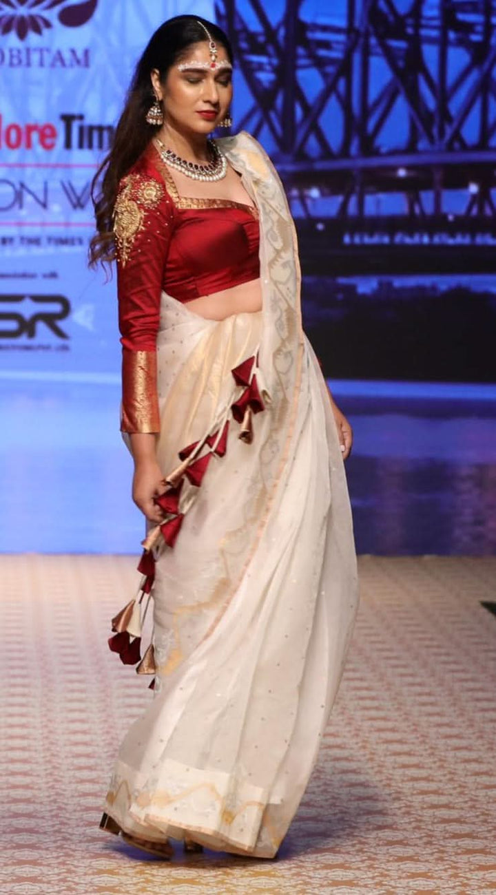 Exquisite Off White Sona Rupa Zari Jamdani with Pocket Sequins on Muslin Saree | SILK MARK CERTIFIED