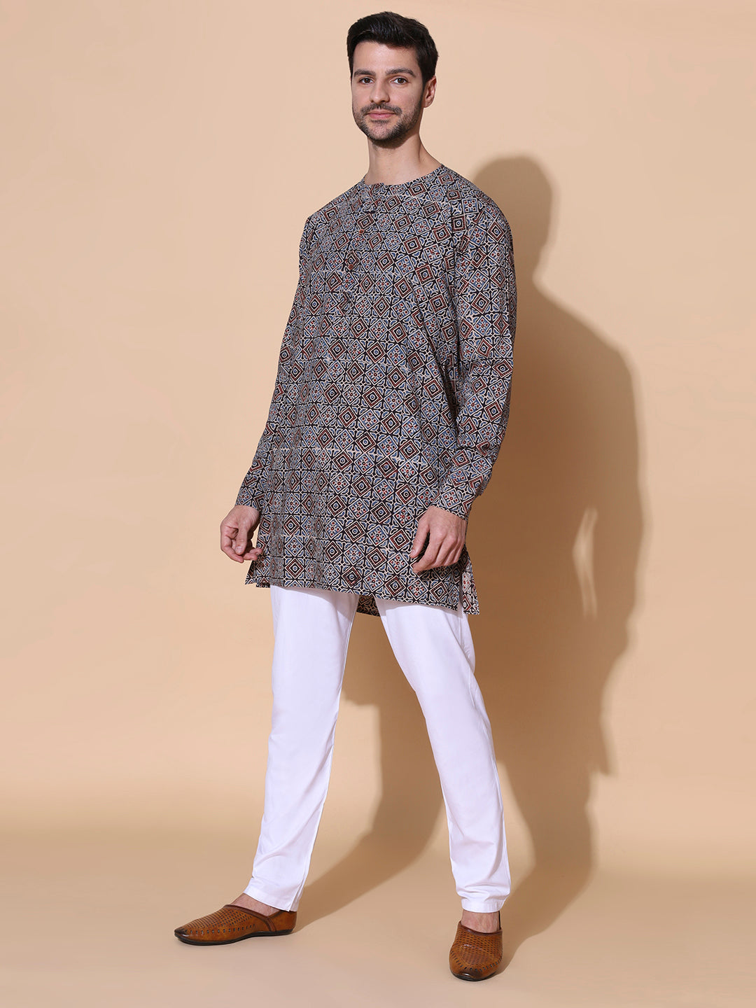 Vigyaan Ajrakh Print Cotton Kurta in Indigo
