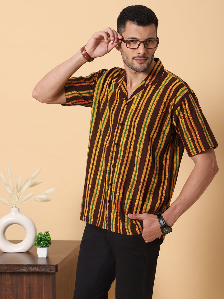 Walnut Men Batik Print Cotton Shirt in Brown for Men