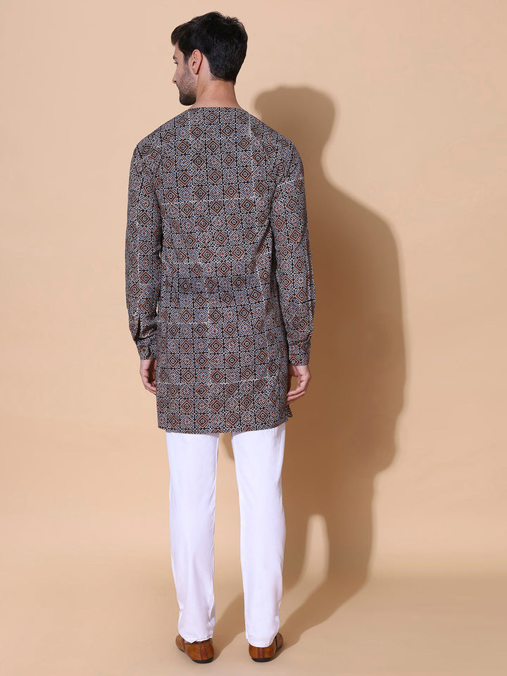 Vigyaan Ajrakh Print Cotton Kurta in Indigo