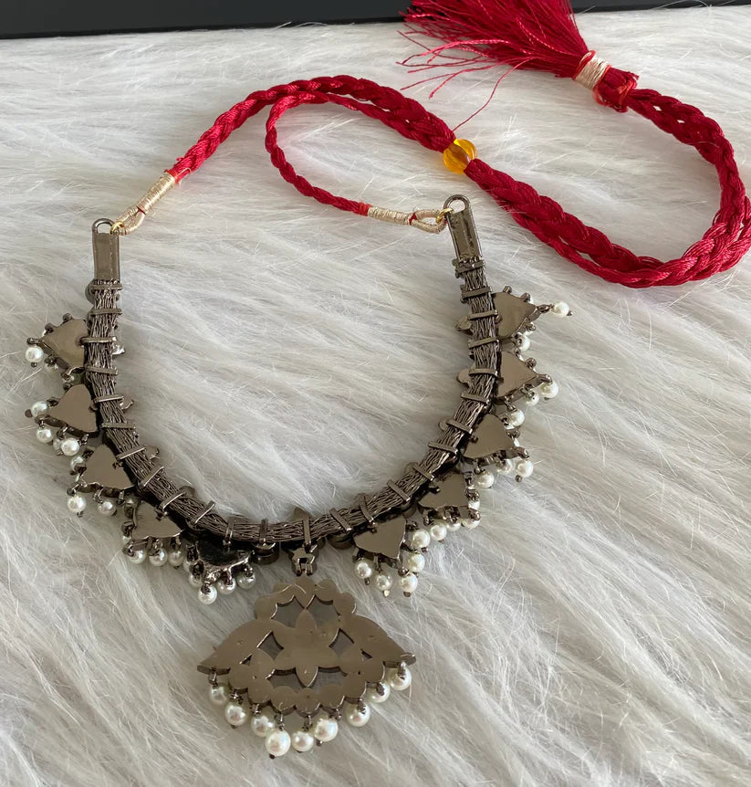 Black finish precious kemp-green-white pearl necklace | SHOBITAM