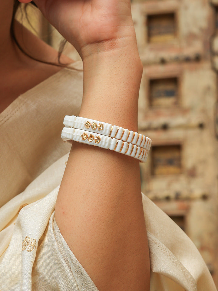 Rupali Hathi Mukh Shakha Pola Bangles | SHOBITAM