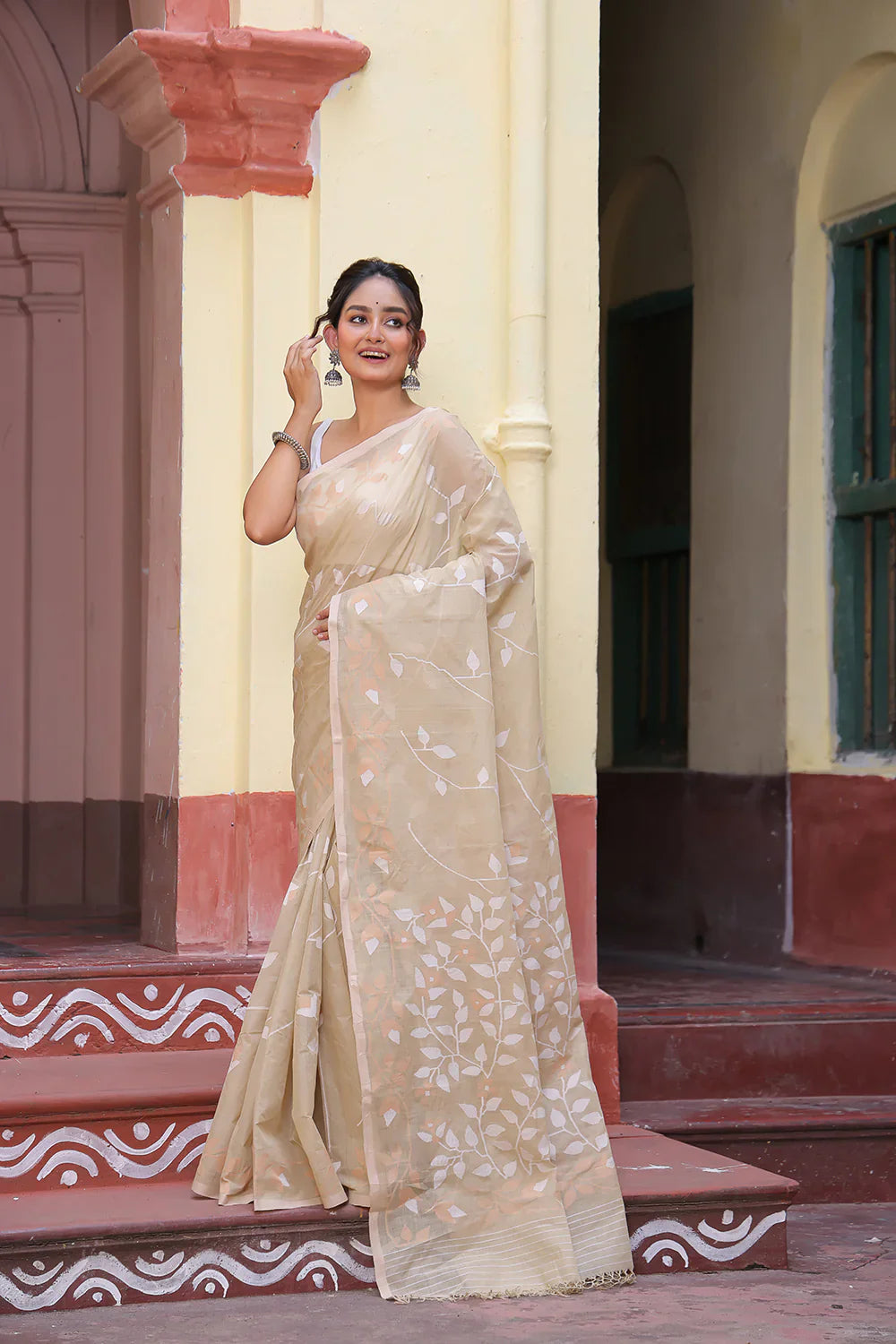 Handloom Beige Pure Cotton Exclusive Jamdani Saree with White Flowers | SHOBITAM