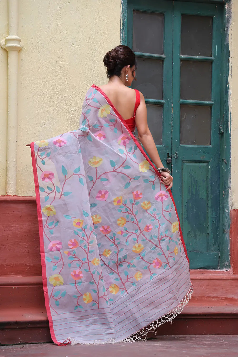 Handloom Grey and Red Pure Cotton Exclusive Jamdani Saree with Red Border | SHOBITAM