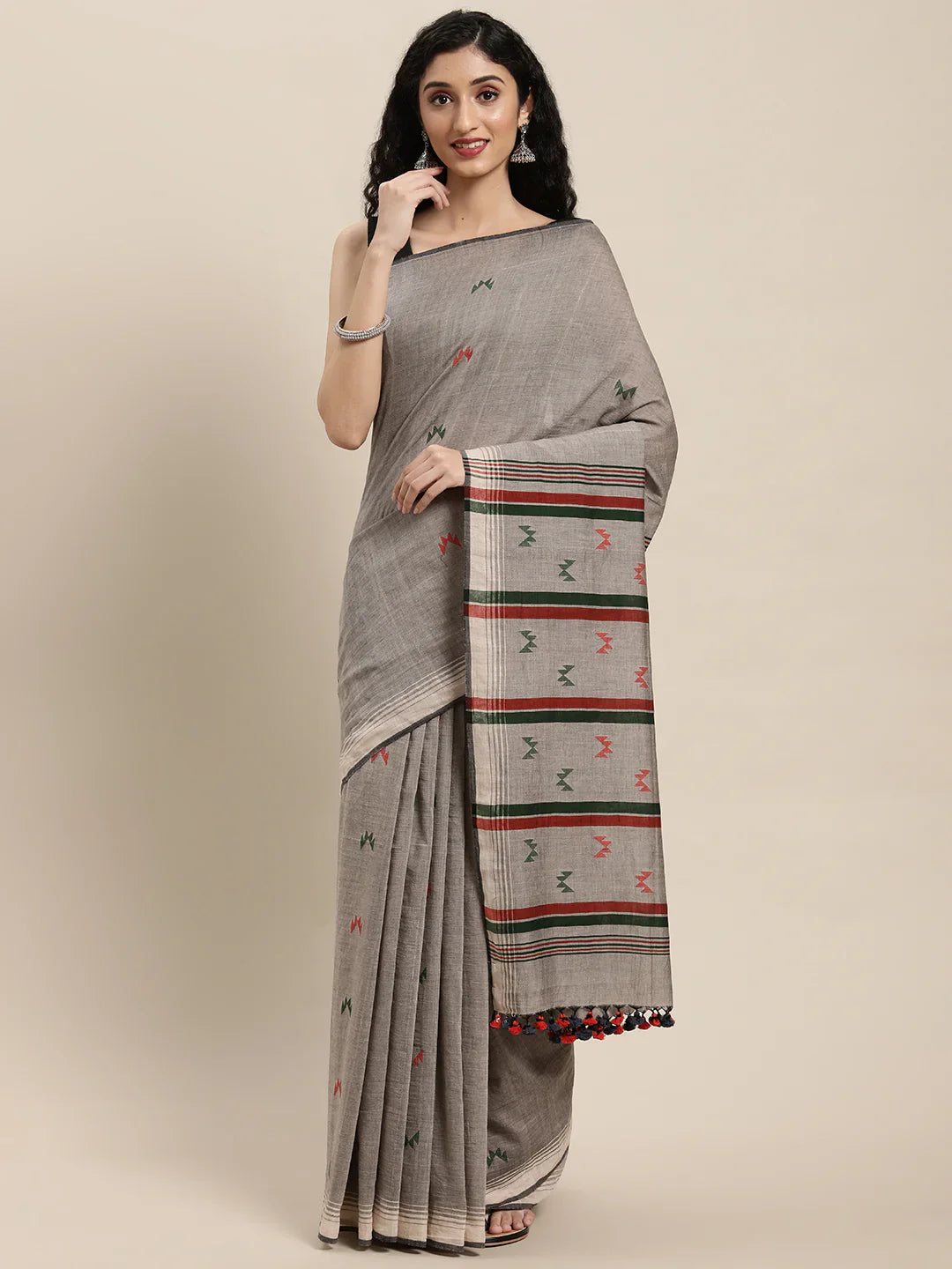 Gray Handloom Jamdani Cotton Saree