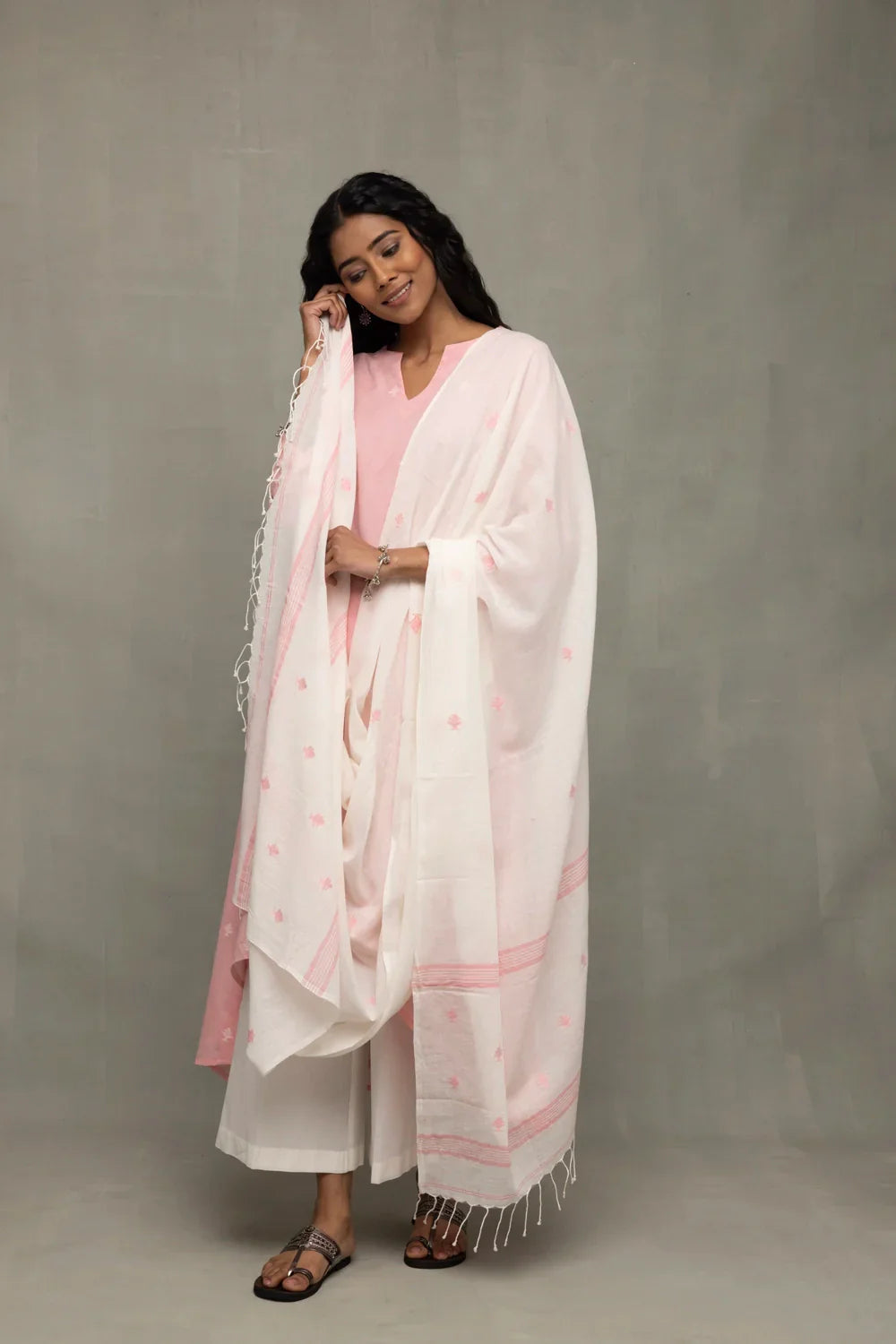 Petal Pink Handwoven Jamdani Kurta Set with Dupatta | SHOBITAM