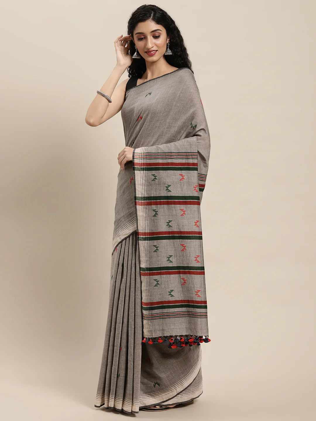 Gray Handloom Jamdani Cotton Saree