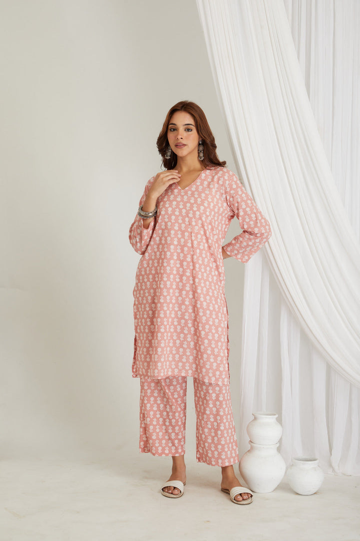 Splash of Peach Cotton Printed Loungewear Co-ord Set
