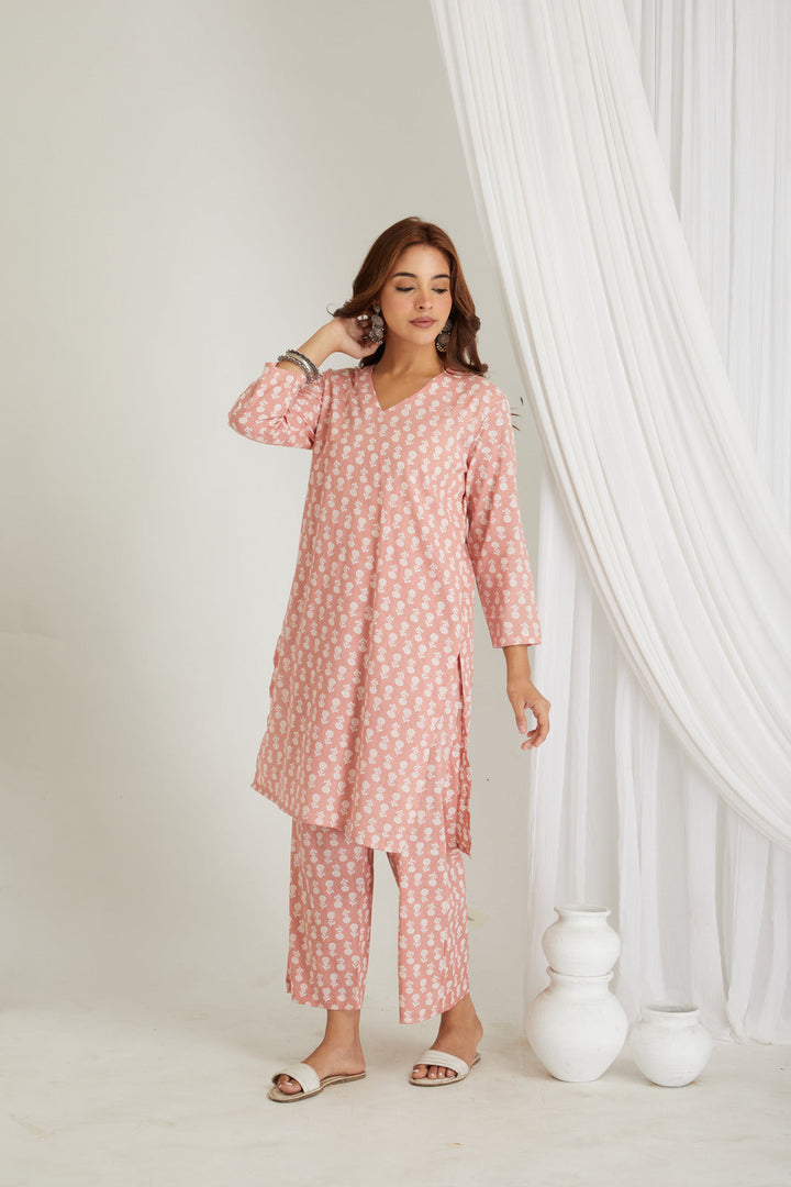 Splash of Peach Cotton Printed Loungewear Co-ord Set