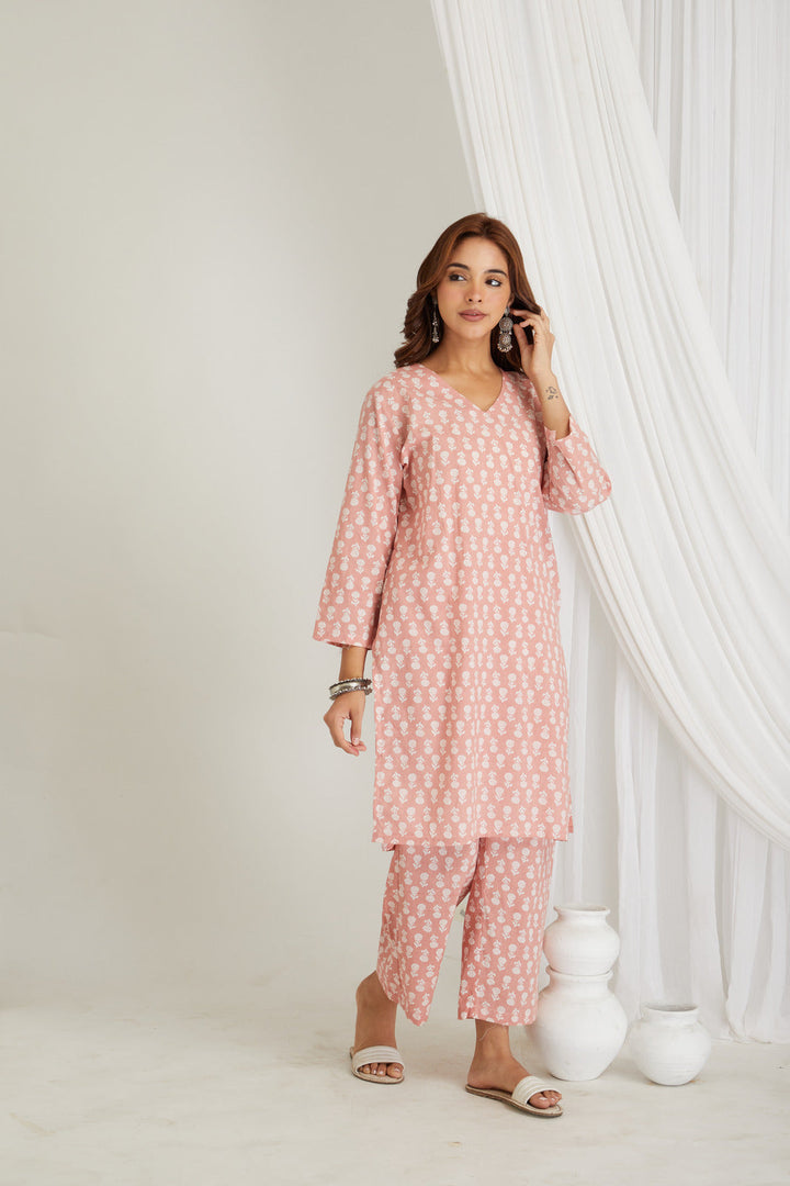 Splash of Peach Cotton Printed Loungewear Co-ord Set