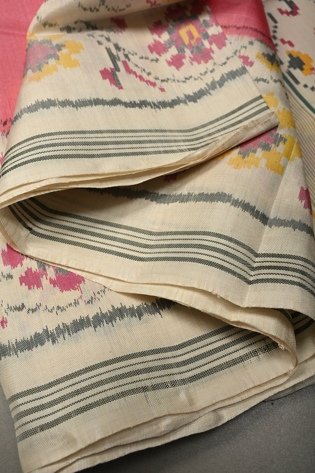 Peach Authentic Patan Patola Single Ikkat Pure Silk Saree with Floral Design on Contrast Off White Minimal Zari Border Pallu | SILK MARK CERTIFIED | SHOBITAM