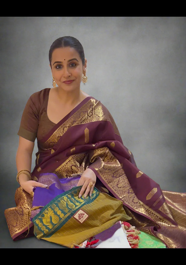 Stunning Maroon Vidya Balan Pure handwoven Gadwal Silk Saree with Grand Pallu and Ornate Arches Zari Border | SILK MARK CERTIFIED